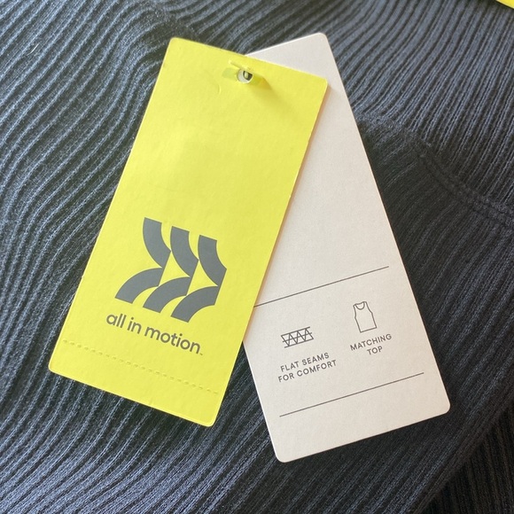 All in Motion Black High-Rise Ribbed Leggings - Picture 3 of 5